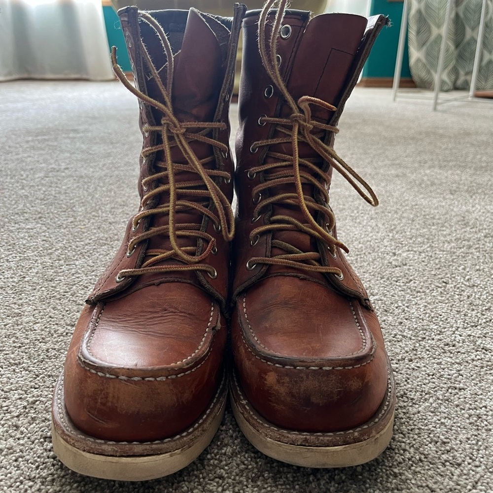 Men’s Red Wing  8 inch classic moc boot